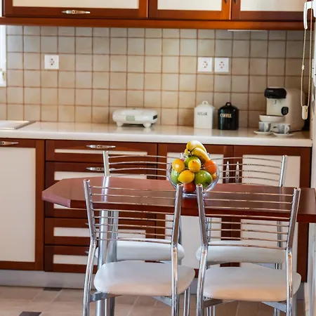 Vivi's House Apartment *